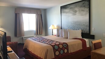 Super 8 by Wyndham Kindersley