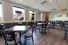 The Kanata by BCMInns Invermere