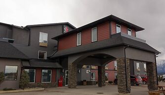 The Kanata by BCMInns Invermere