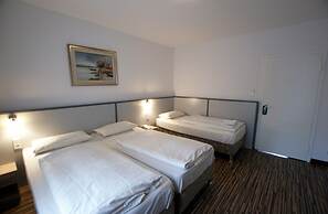 Bahn Hotel