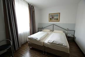 Bahn Hotel