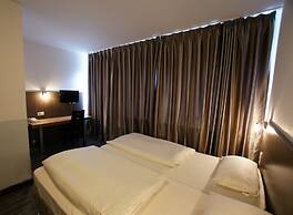 Bahn Hotel