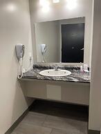 Howard Johnson by Wyndham Thunder Bay