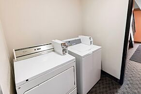 Howard Johnson by Wyndham Thunder Bay