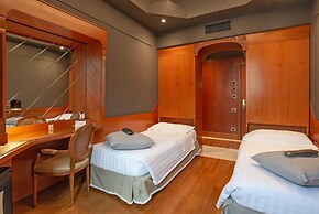 Hotel Isa