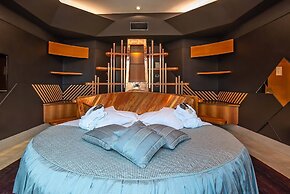 Hotel Isa
