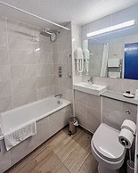 Travel Plaza Hotel