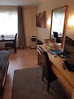 Travel Plaza Hotel