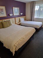 Travel Plaza Hotel