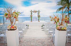 Signia by Hilton Diplomat Beach Resort
