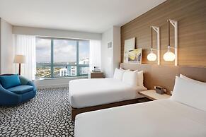 Signia by Hilton Diplomat Beach Resort