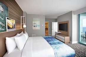 Signia by Hilton Diplomat Beach Resort