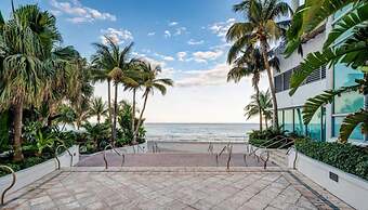 Signia by Hilton Diplomat Beach Resort
