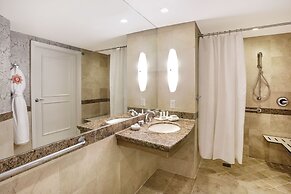 Signia by Hilton Diplomat Beach Resort