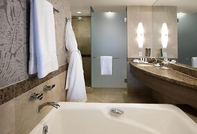 Signia by Hilton Diplomat Beach Resort