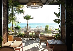 Signia by Hilton Diplomat Beach Resort