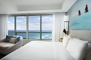 Signia by Hilton Diplomat Beach Resort