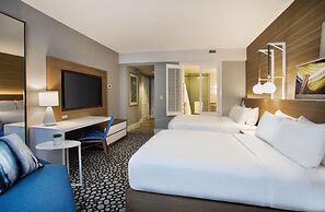 Signia by Hilton Diplomat Beach Resort