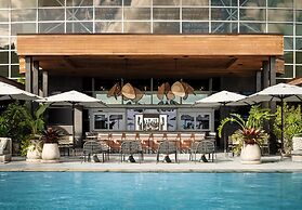 Signia by Hilton Diplomat Beach Resort