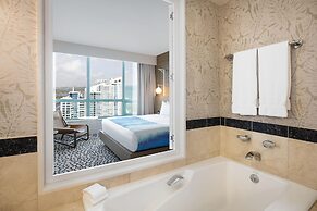 Signia by Hilton Diplomat Beach Resort