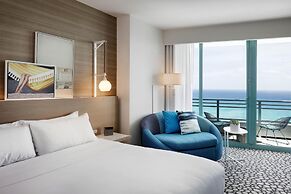 Signia by Hilton Diplomat Beach Resort
