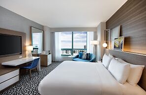 Signia by Hilton Diplomat Beach Resort