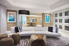 Signia by Hilton Diplomat Beach Resort
