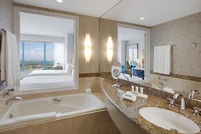 Signia by Hilton Diplomat Beach Resort