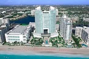 Signia by Hilton Diplomat Beach Resort