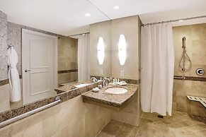 Signia by Hilton Diplomat Beach Resort