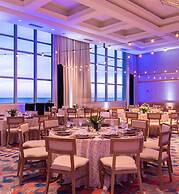Signia by Hilton Diplomat Beach Resort