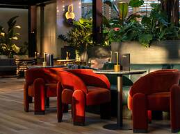 Signia by Hilton Diplomat Beach Resort