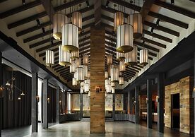 Signia by Hilton Diplomat Beach Resort