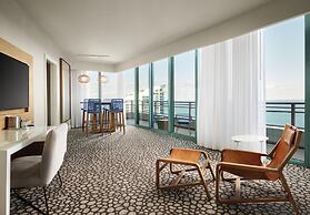 Signia by Hilton Diplomat Beach Resort