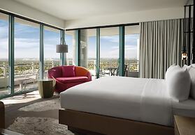 Signia by Hilton Diplomat Beach Resort