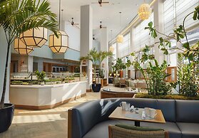 Signia by Hilton Diplomat Beach Resort