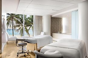 Signia by Hilton Diplomat Beach Resort