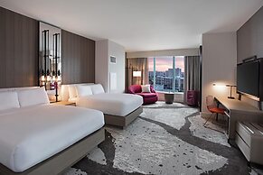 Signia by Hilton Diplomat Beach Resort
