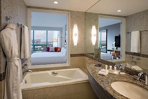 Signia by Hilton Diplomat Beach Resort