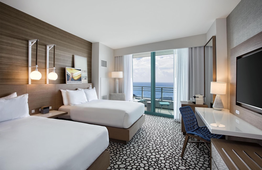 Signia by Hilton Diplomat Beach Resort