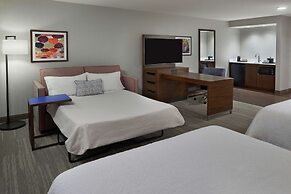 Hampton Inn & Suites by Hilton Montreal-Dorval