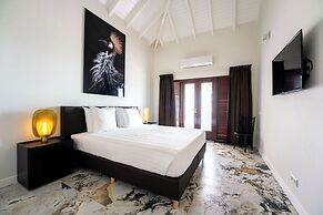 Papagayo Beach Resort