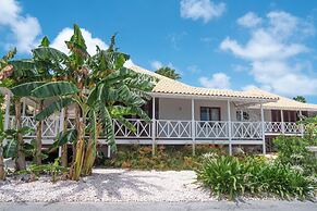 Papagayo Beach Resort