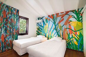 Papagayo Beach Resort
