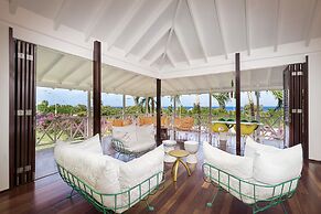Papagayo Beach Resort