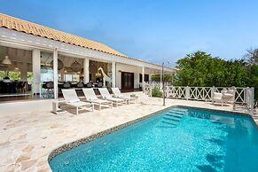 Papagayo Beach Resort