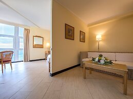 Baía Madeira Hotel
