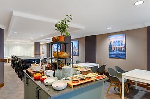 Marriott Executive Apartments Millennium Court