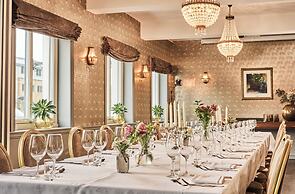 Fru Haugans Hotel