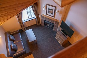 Rundlestone Lodge
